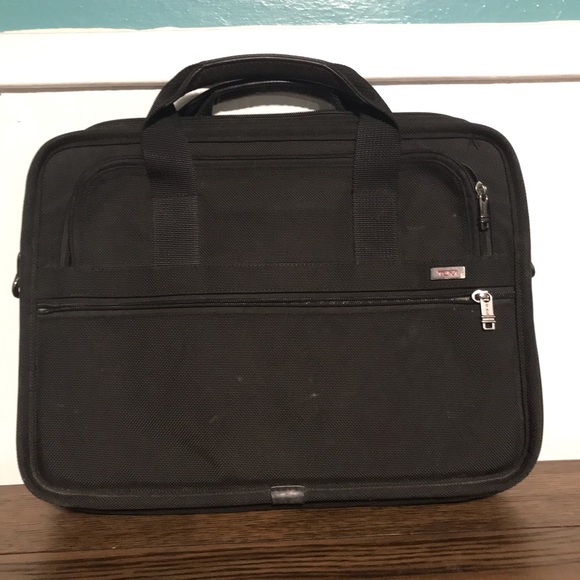 slim laptop messenger bag